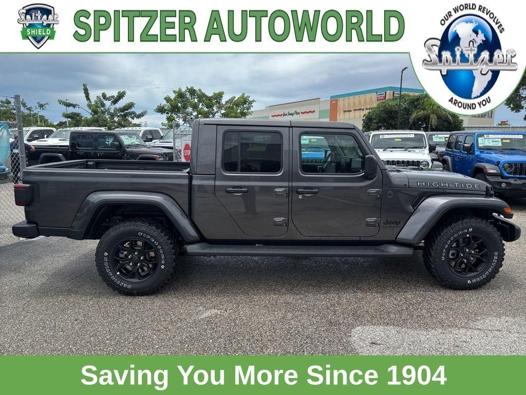 new 2025 Jeep Gladiator car, priced at $45,981