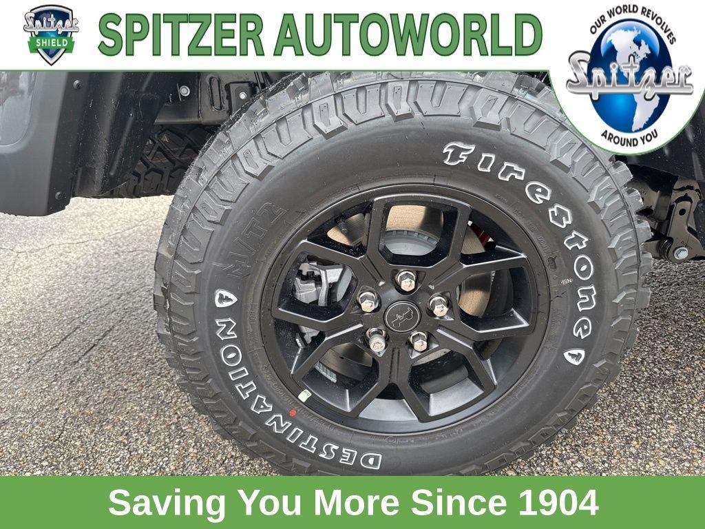 new 2025 Jeep Gladiator car, priced at $45,981