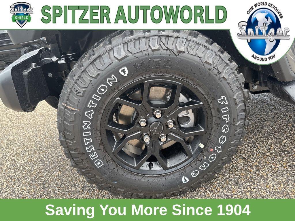 new 2025 Jeep Gladiator car, priced at $45,981