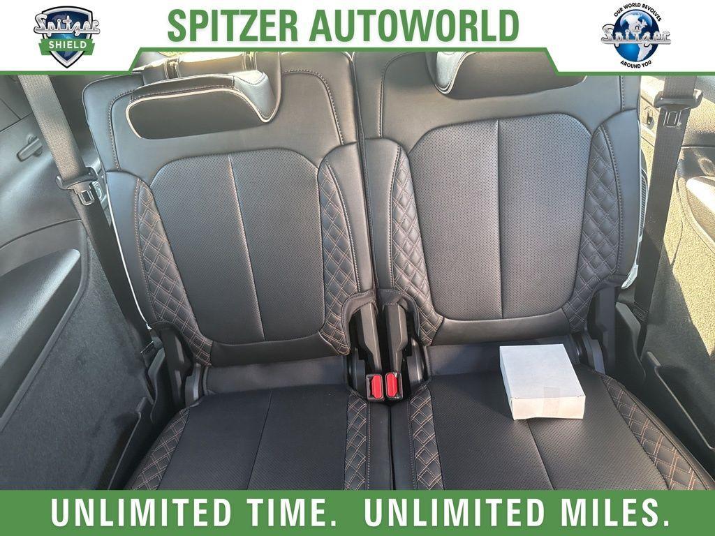 new 2025 Jeep Grand Cherokee L car, priced at $66,995