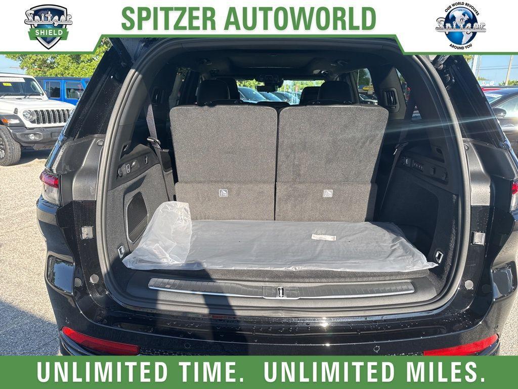 new 2025 Jeep Grand Cherokee L car, priced at $66,995