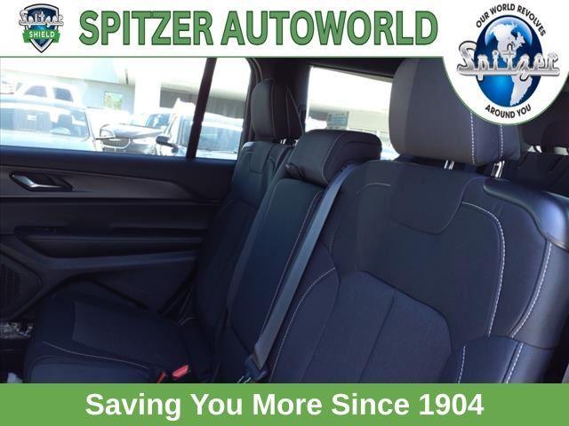 new 2025 Jeep Grand Cherokee L car, priced at $39,593