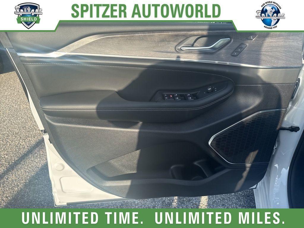 new 2025 Jeep Grand Cherokee L car, priced at $58,495