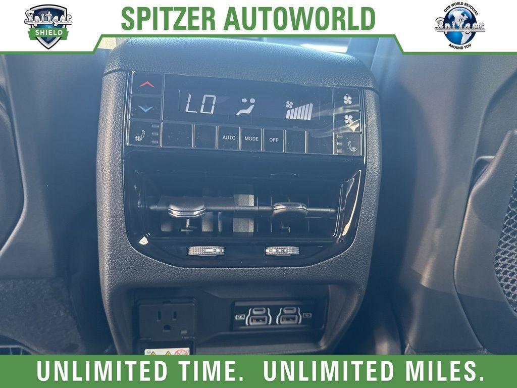 new 2025 Jeep Grand Cherokee L car, priced at $58,495