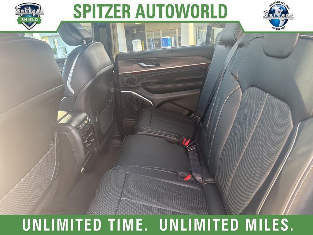 new 2025 Jeep Grand Cherokee L car, priced at $58,495