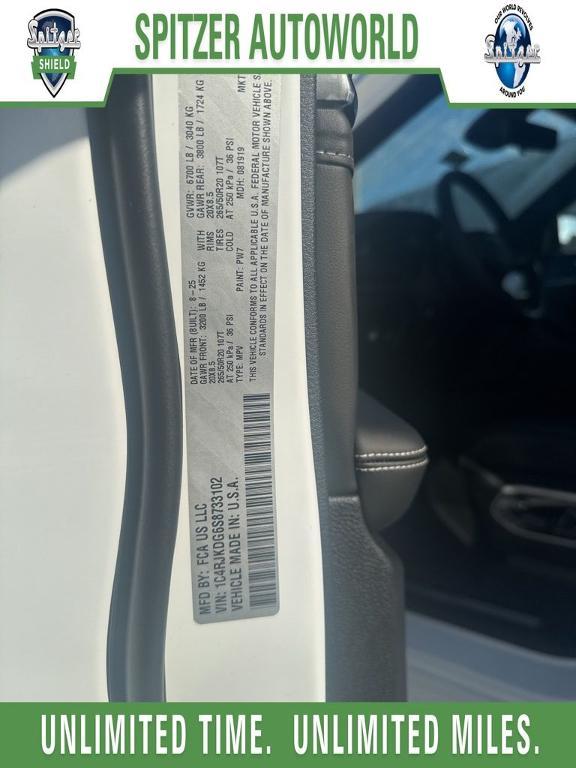 new 2025 Jeep Grand Cherokee L car, priced at $58,495