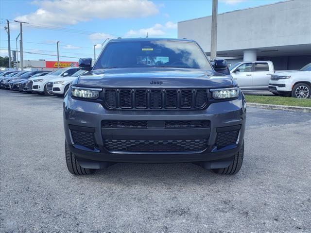 new 2025 Jeep Grand Cherokee car, priced at $46,670