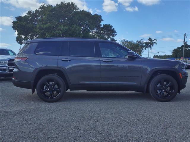 new 2025 Jeep Grand Cherokee car, priced at $46,670