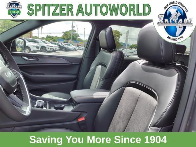 new 2024 Jeep Grand Cherokee L car, priced at $47,514