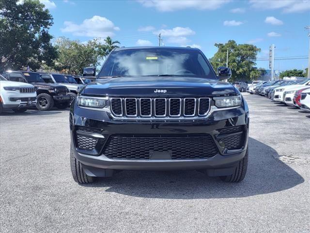 new 2025 Jeep Grand Cherokee car, priced at $39,425