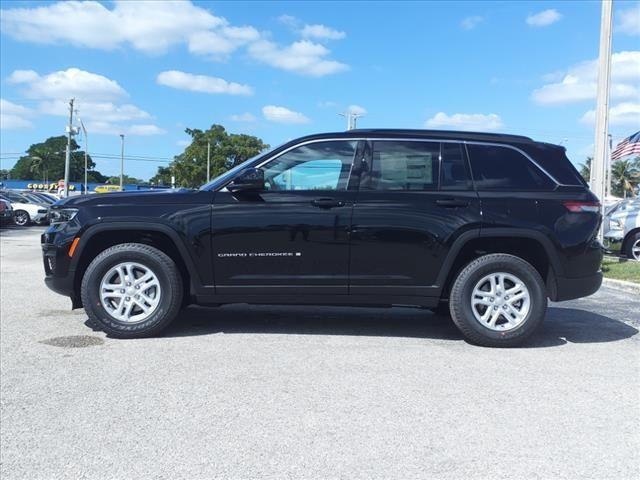 new 2025 Jeep Grand Cherokee car, priced at $39,425