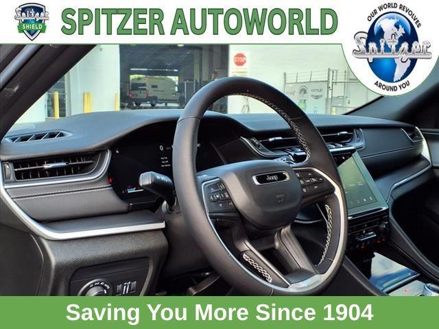new 2025 Jeep Grand Cherokee car, priced at $39,337