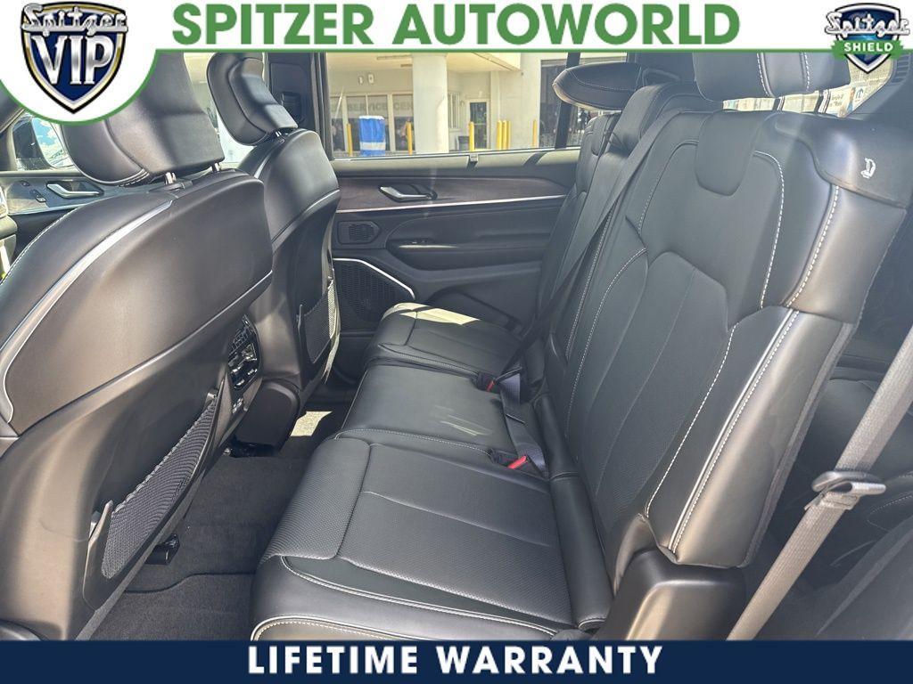 new 2025 Jeep Grand Cherokee L car, priced at $58,379