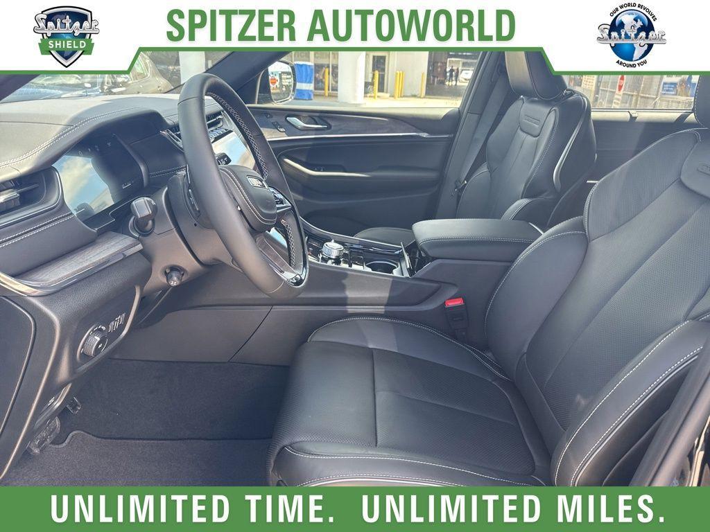 new 2025 Jeep Grand Cherokee L car, priced at $58,379