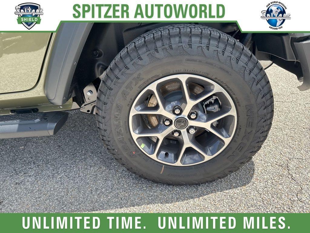 new 2025 Jeep Wrangler car, priced at $51,179