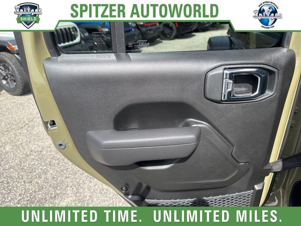 new 2025 Jeep Wrangler car, priced at $51,179