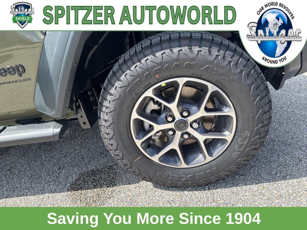 new 2025 Jeep Wrangler car, priced at $51,578