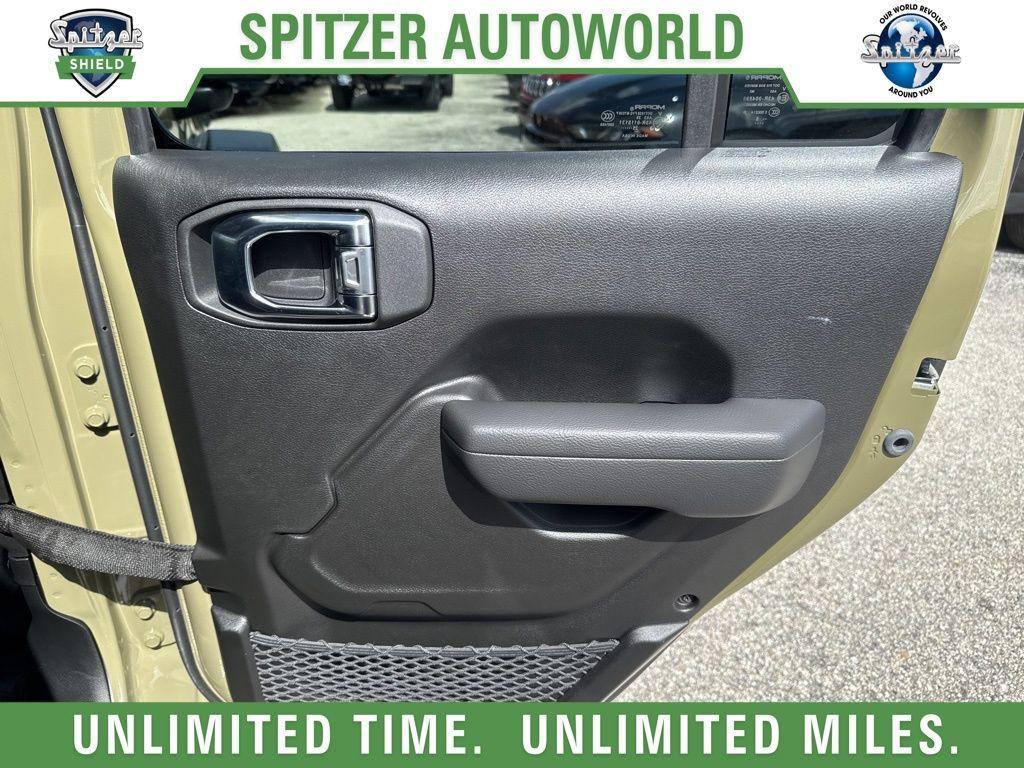 new 2025 Jeep Wrangler car, priced at $51,179