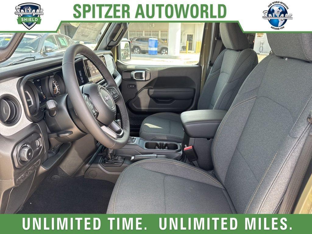 new 2025 Jeep Wrangler car, priced at $51,179