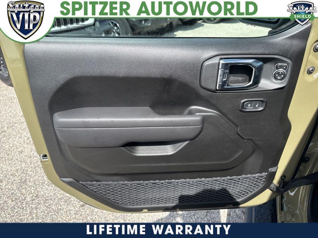 new 2025 Jeep Wrangler car, priced at $50,379