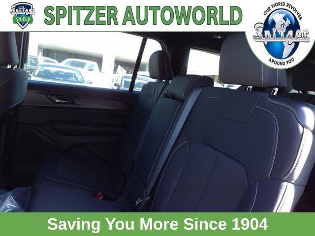new 2025 Jeep Grand Cherokee L car, priced at $32,945