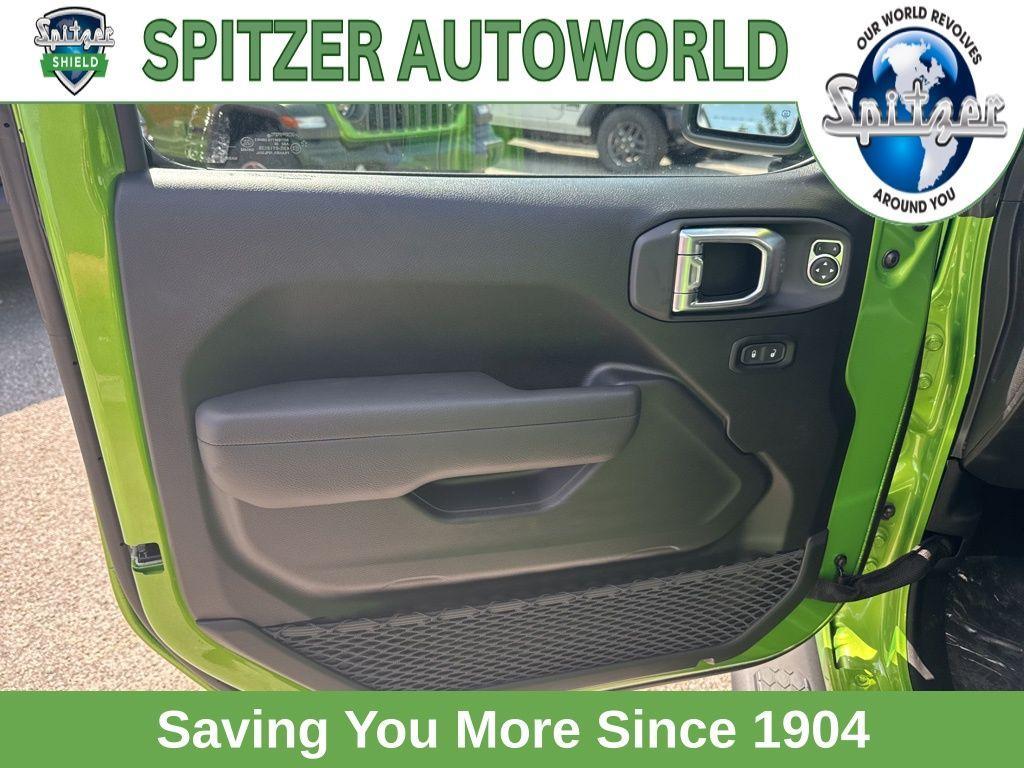 new 2025 Jeep Wrangler car, priced at $51,379