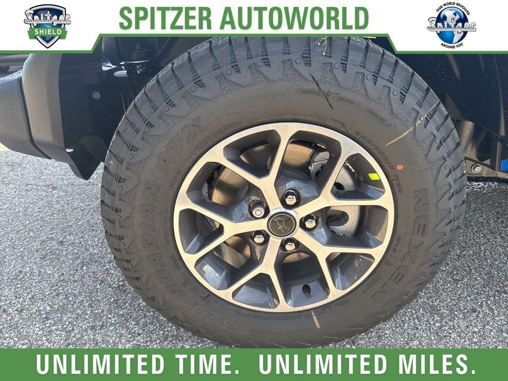 new 2025 Jeep Wrangler car
