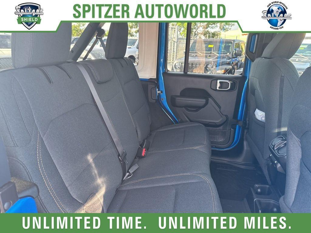 new 2025 Jeep Wrangler car
