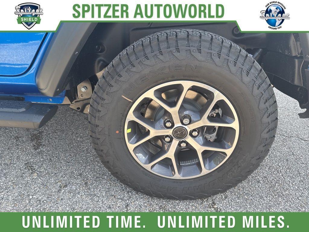 new 2025 Jeep Wrangler car