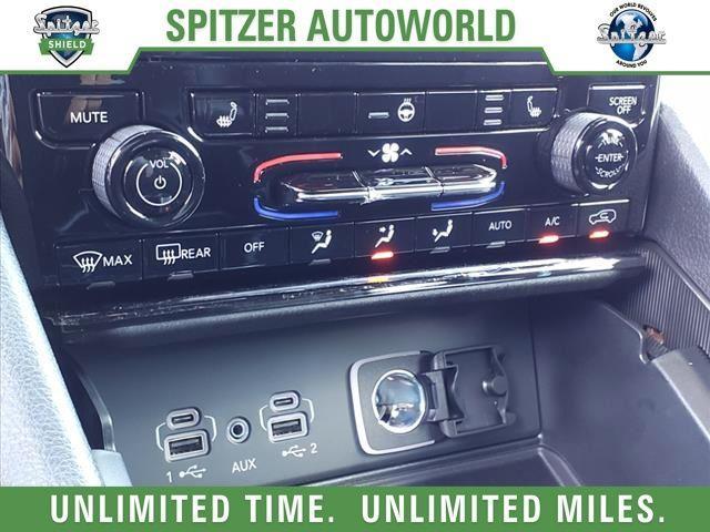 new 2024 Jeep Grand Cherokee L car, priced at $38,995