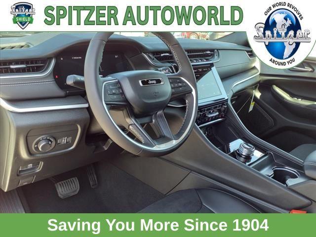 new 2024 Jeep Grand Cherokee L car, priced at $45,895
