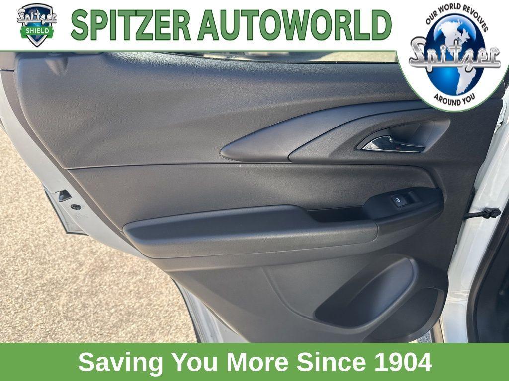 used 2024 Chevrolet TrailBlazer car, priced at $24,971