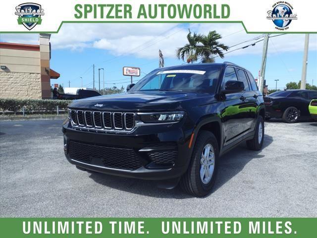 new 2024 Jeep Grand Cherokee car, priced at $31,995