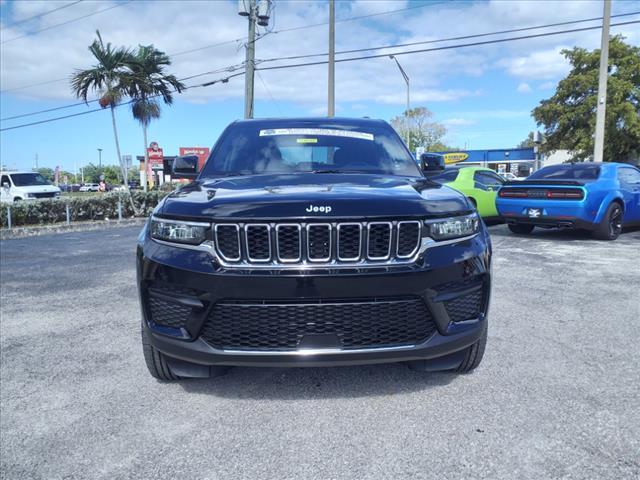 new 2024 Jeep Grand Cherokee car, priced at $42,425