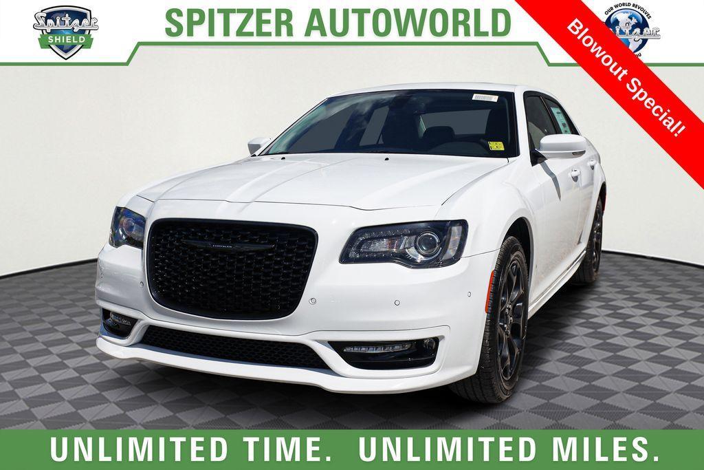 new 2023 Chrysler 300 car, priced at $40,150