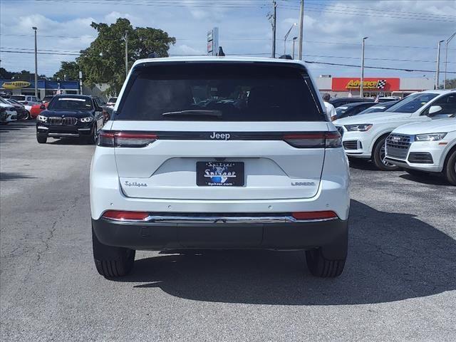 new 2025 Jeep Grand Cherokee car, priced at $39,255