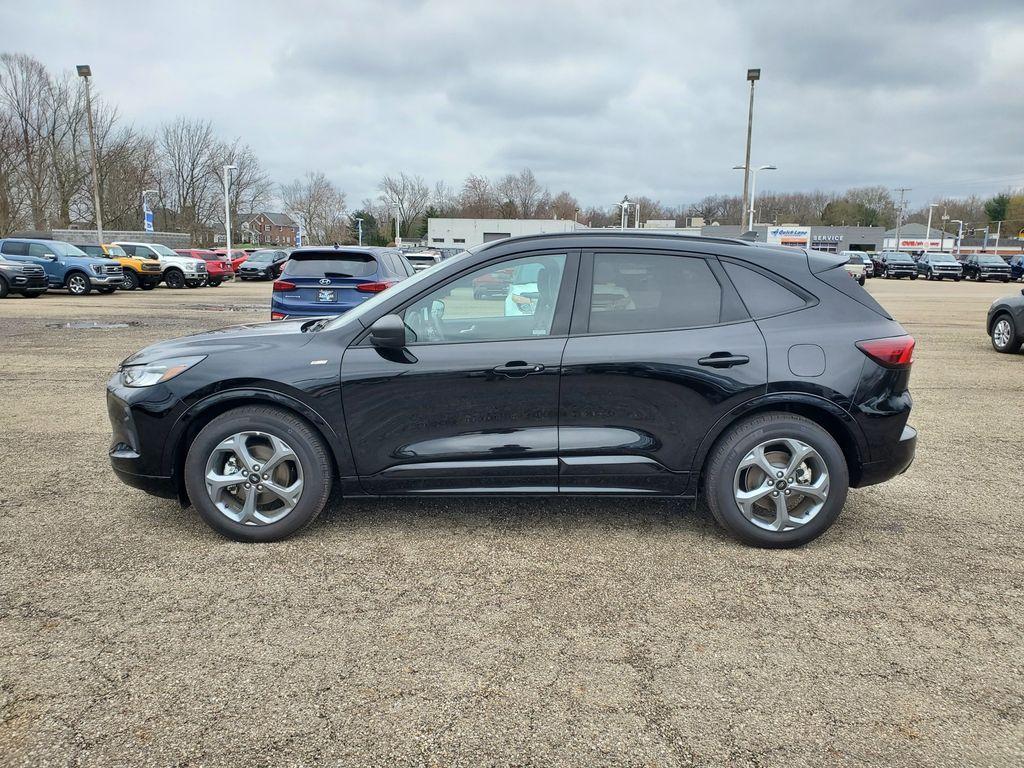 used 2024 Ford Escape car, priced at $19,996