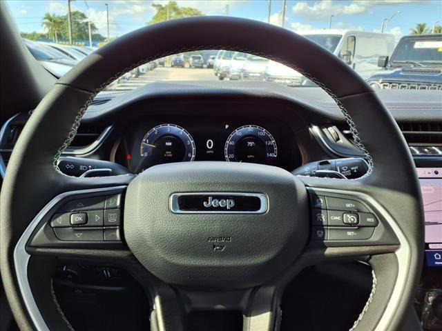 new 2025 Jeep Grand Cherokee car, priced at $56,455