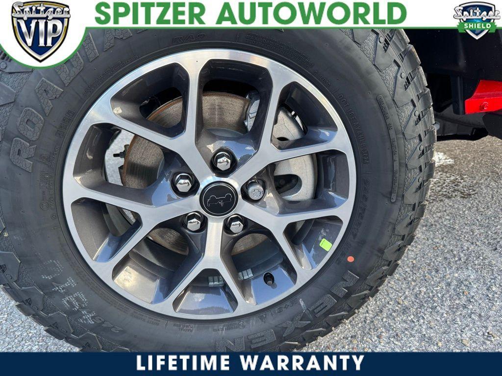 new 2025 Jeep Wrangler car, priced at $46,995