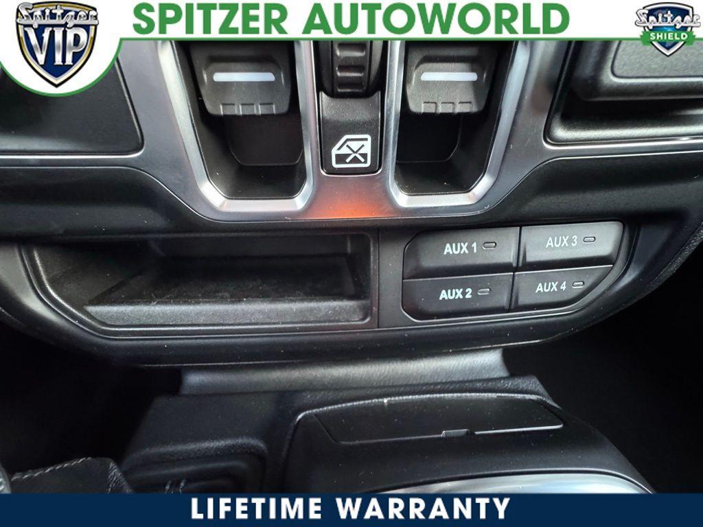 new 2025 Jeep Wrangler car, priced at $46,995