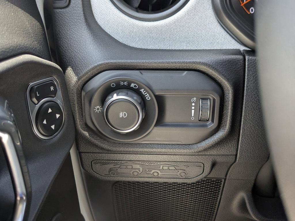 new 2025 Jeep Wrangler car, priced at $48,545
