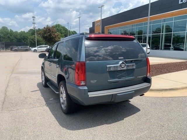 used 2008 Cadillac Escalade car, priced at $10,988