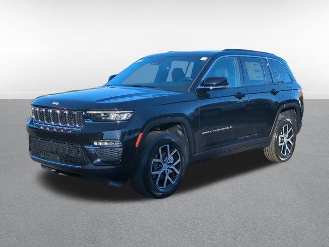 new 2025 Jeep Grand Cherokee car, priced at $50,805