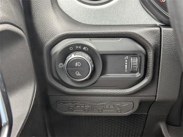 new 2025 Jeep Gladiator car, priced at $41,415