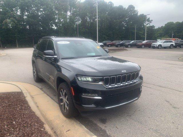 used 2025 Jeep Grand Cherokee car, priced at $39,988