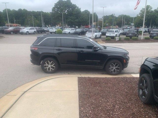 used 2025 Jeep Grand Cherokee car, priced at $39,988