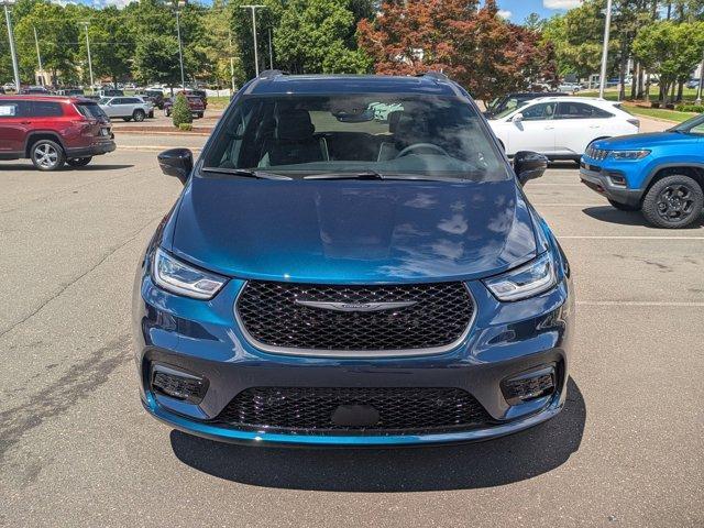 new 2025 Chrysler Pacifica car, priced at $53,340