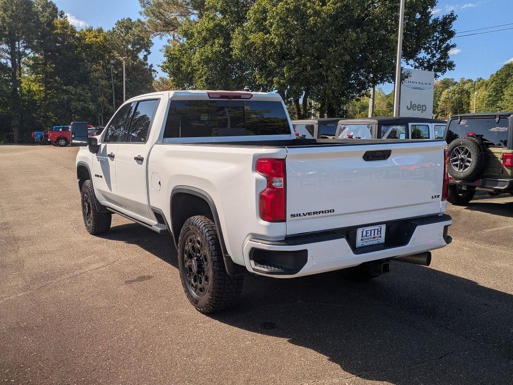 used 2022 Chevrolet Silverado 2500 car, priced at $55,988