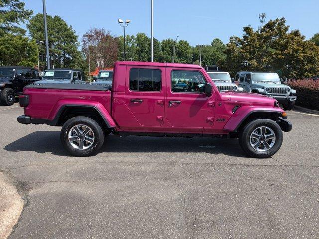 new 2024 Jeep Gladiator car, priced at $61,380