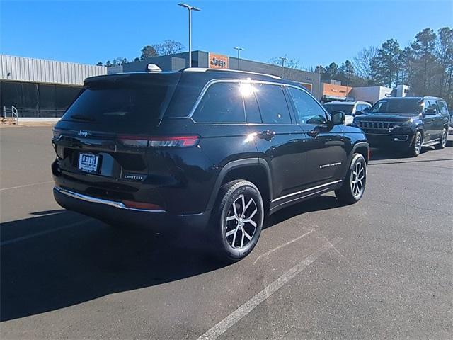 new 2025 Jeep Grand Cherokee car, priced at $54,510